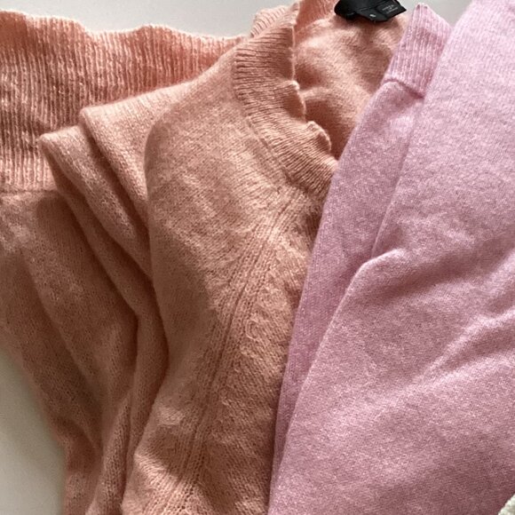 Cashmere Sweaters Wool Jacket Has Flaws Holes, Upcycling Crafting Purposes ONLY - Picture 10 of 16